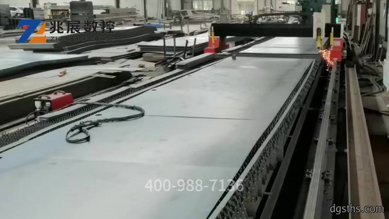 龙门式激光切割机客户现场3